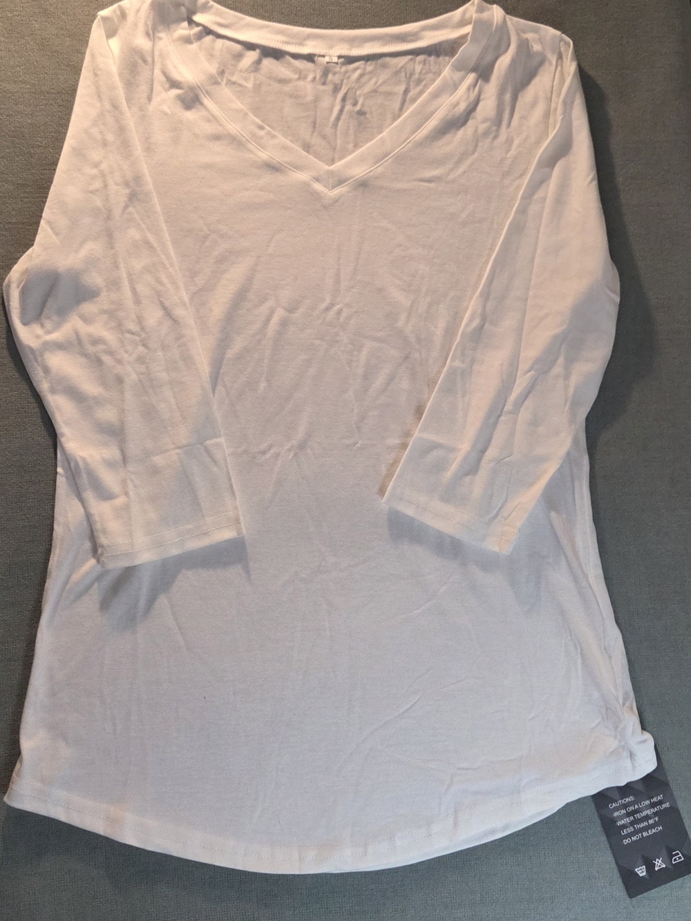 Ficerd White V-Neck 3/4 Sleeve T-Shirt - S